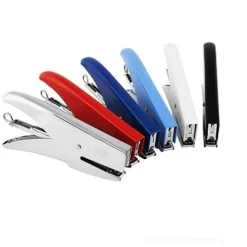 Cucitrice a pinza in metallo (colori assortiti)